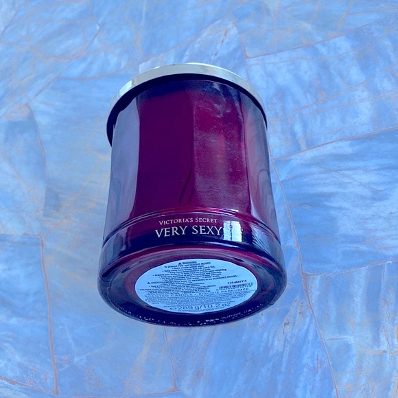 VS VERY SEXY  FINE FRAGRANCE Fine Fragrance Candle 255 g/10.2 oz - Picture 3 of 8